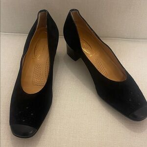 Elegant Black Women's Shoes